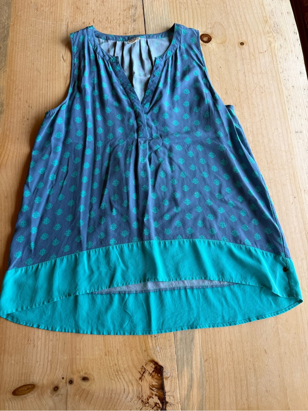 Hatley Women’s XL Silk Sleeveless Blue Teal Split-Hem